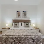 House Island Ortigia